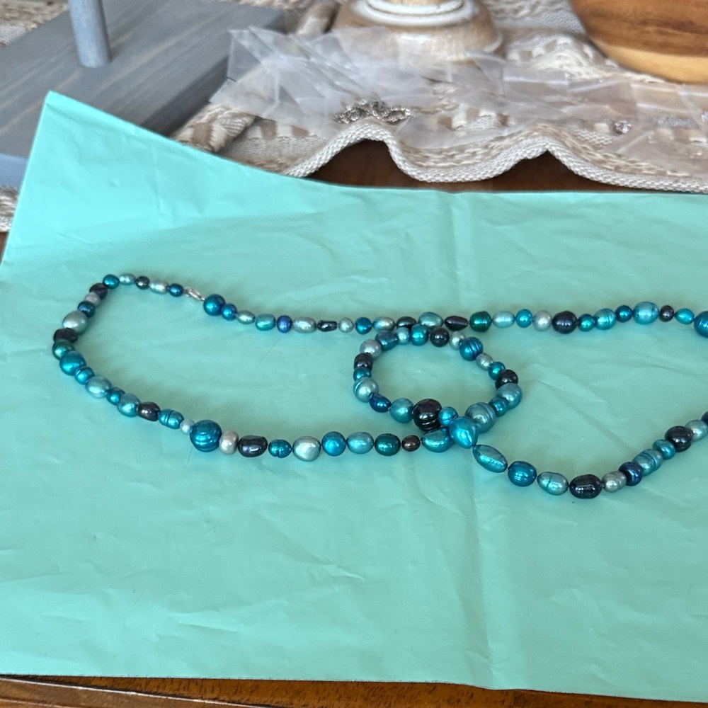Beautiful fresh water pearl necklace